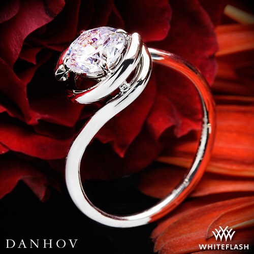 Danhov Abbraccio Solitaire Engagement Ring